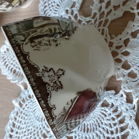 Johnson Brothers England The Friendly Village Teacups 6 oz The Ice House (2) - Picture 5 of 15